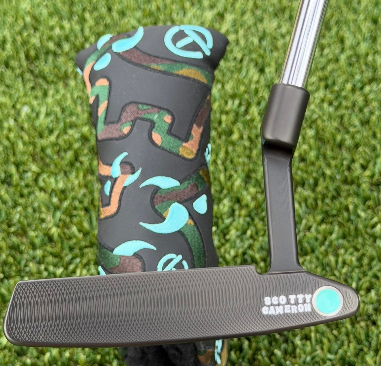 ✨Tiffany GSS Tour Black Timeless 350G Circle T✨