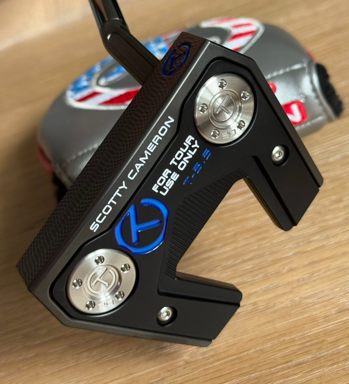 ✨Tour Black Welded Flo Jet Phantom T5.5 Circle T✨