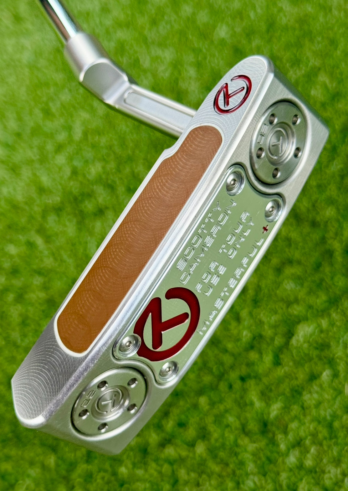 ✨Tour Masterful Plus Button Back 360G Circle T✨