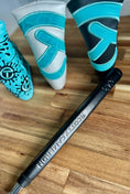 Load image into Gallery viewer, Scotty Cameron Vertical Stamp Masterful GSS 009 Welded Mid Neck Two Tone Cami Co 350G Circle T Putter
