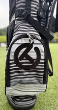 Load image into Gallery viewer, 🎊Scotty Cameron 2024 Wander Serape Cinco De Mayo Carry Circle T Bag🎊
