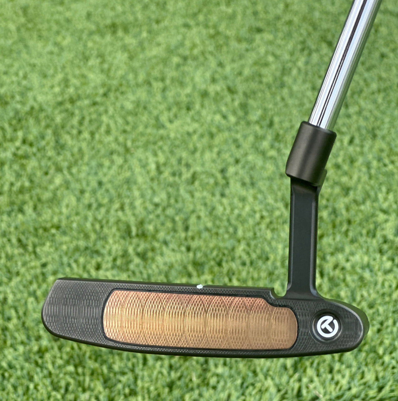 Scotty Cameron Tour Black Masterful Button Back SSS 360G Circle T