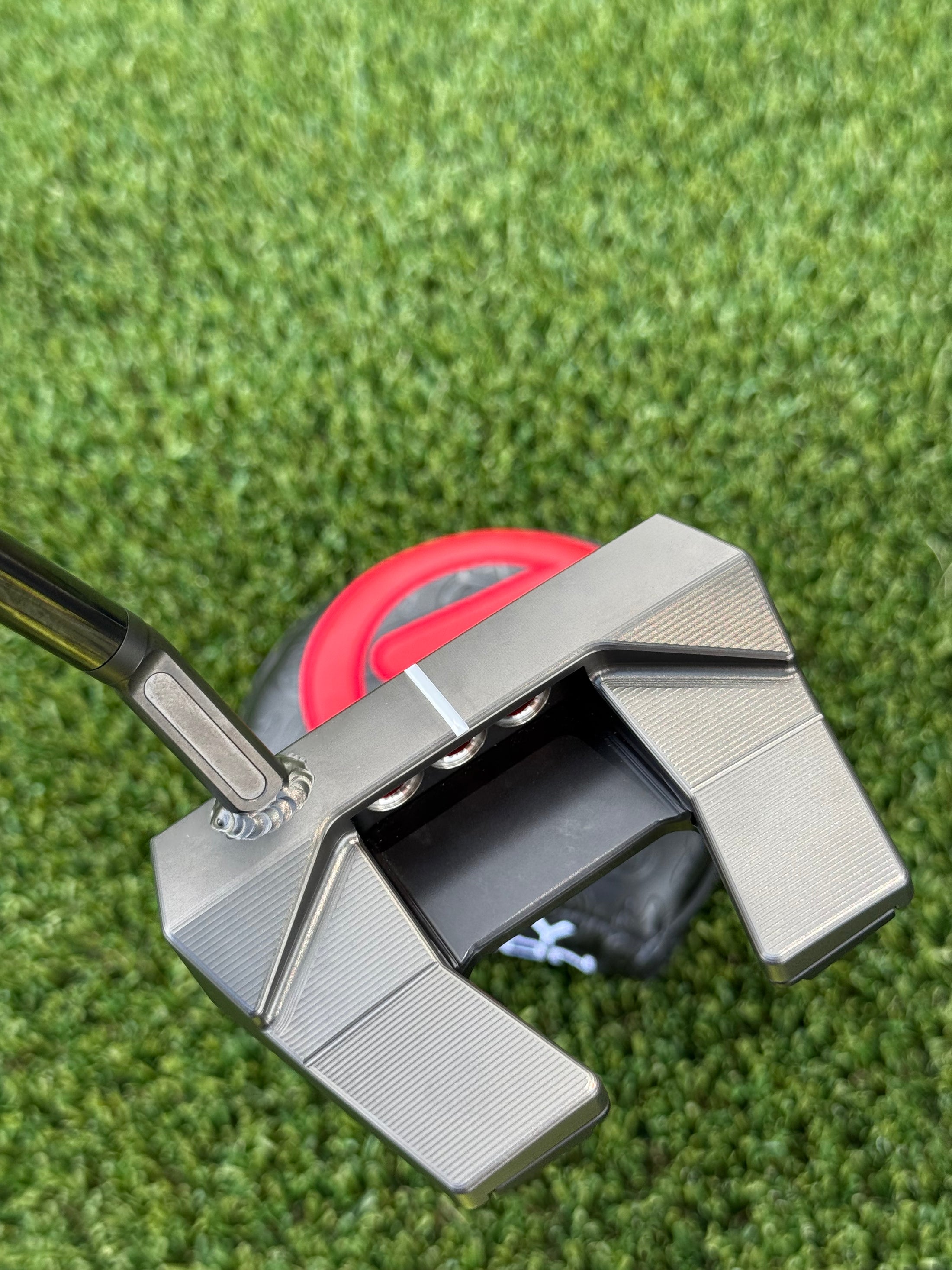 ✨Tour Black Welded Flo Jet Phantom T5.5 Circle T✨