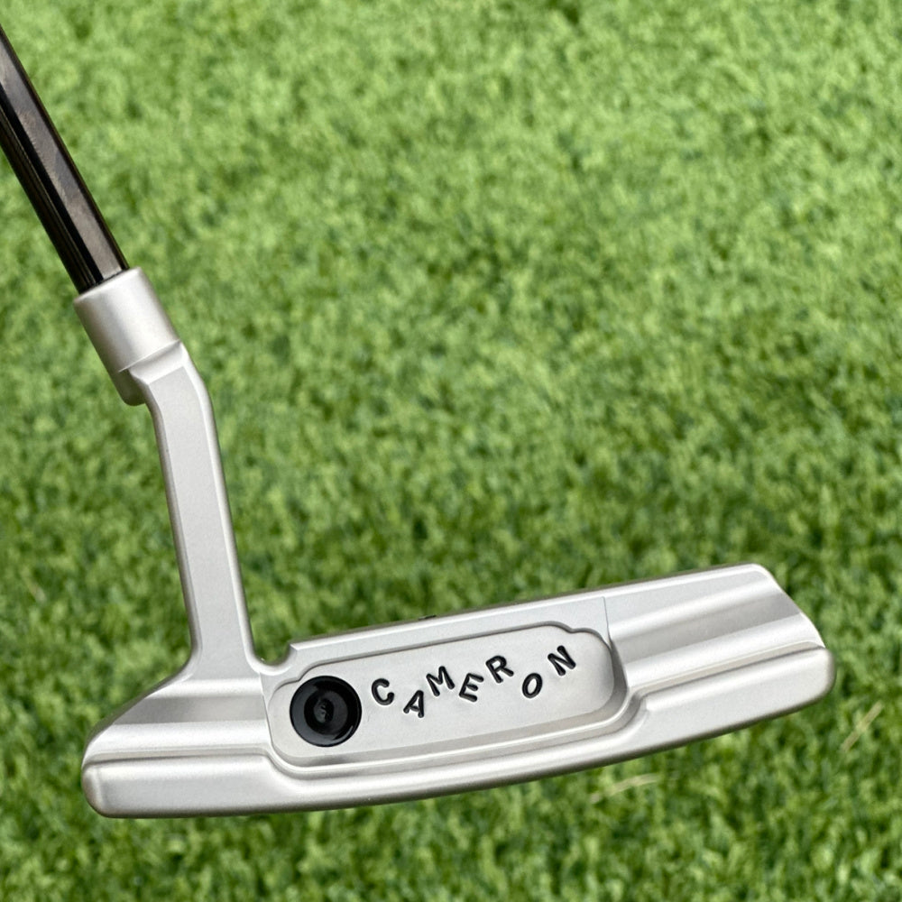 Putter Scotty Cameron Newport SSS Tour Circle T (acier, 35 Pouces, Droite, Certificat)
