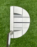 Load image into Gallery viewer, Scotty Cameron Tour F 5.5 Button Back Circle T 350G
