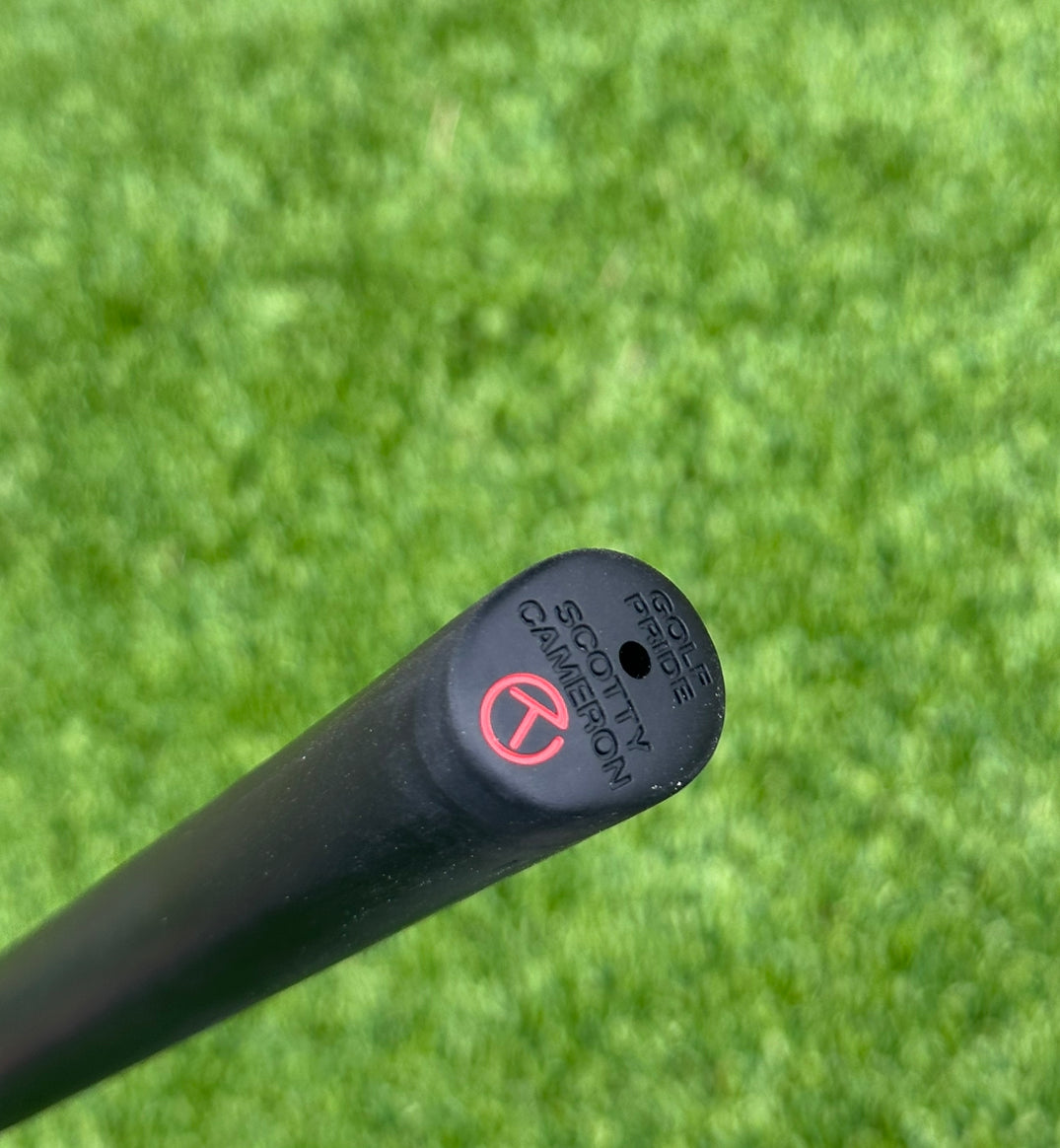 Scotty Cameron 35'' Circle T grip and double shaft band