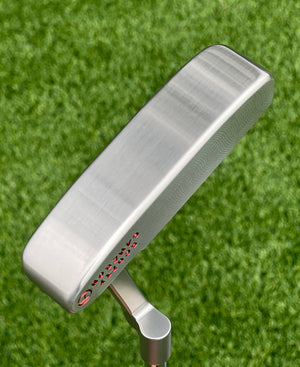 Scotty Cameron Tour Newport Cherry Bomb Titleist 350G Circle T