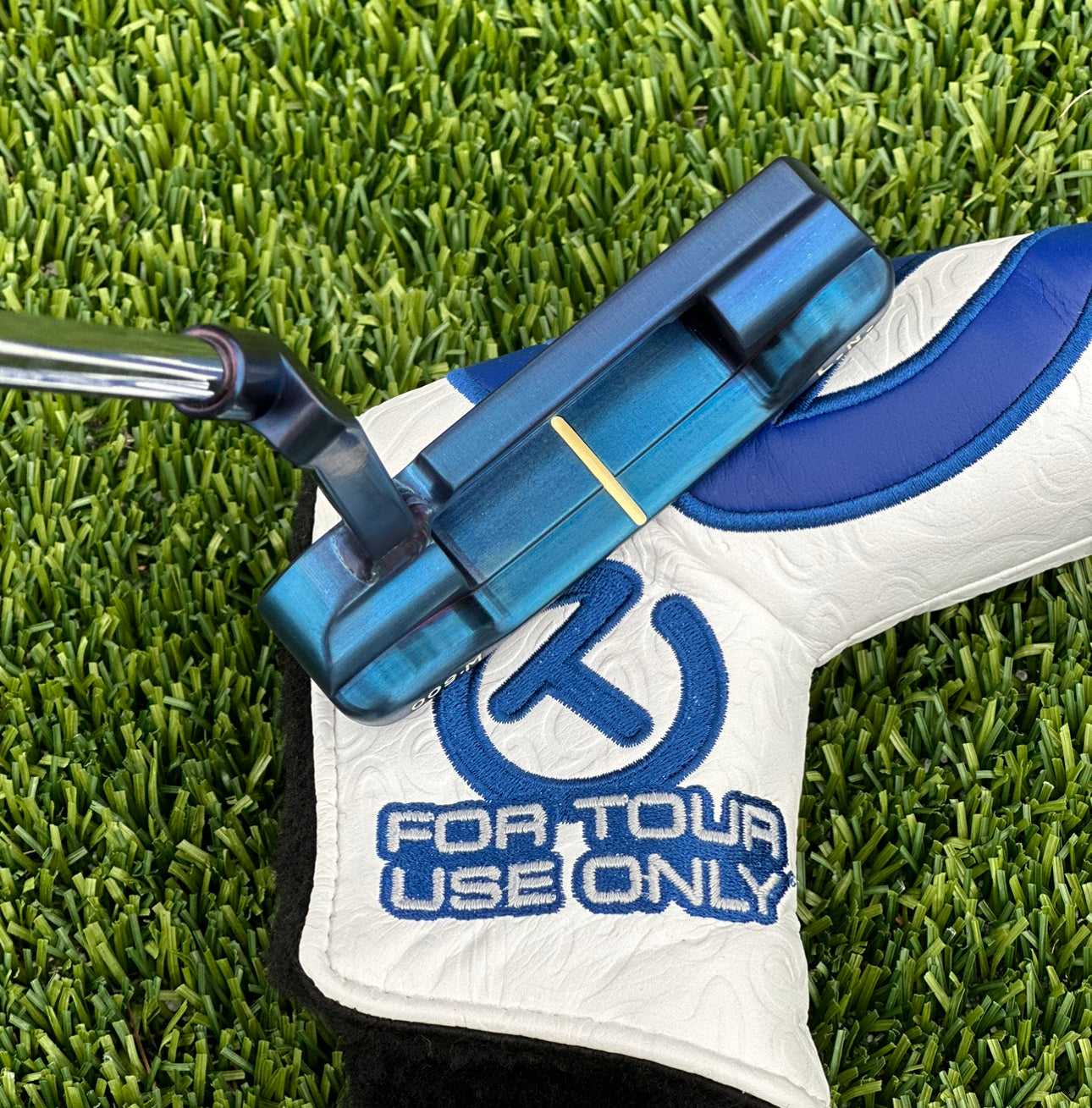 Scotty Cameron Tour 009M Welded Long Neck Chromatic Blue 350G