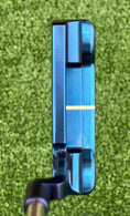 Load image into Gallery viewer, Scotty Cameron Tour 009M Welded Long Neck Chromatic Blue 350G Circle T
