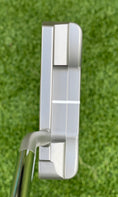 Load image into Gallery viewer, Scotty Cameron 1/1 Welded Swan Neck T22 Newport 360G Circle T
