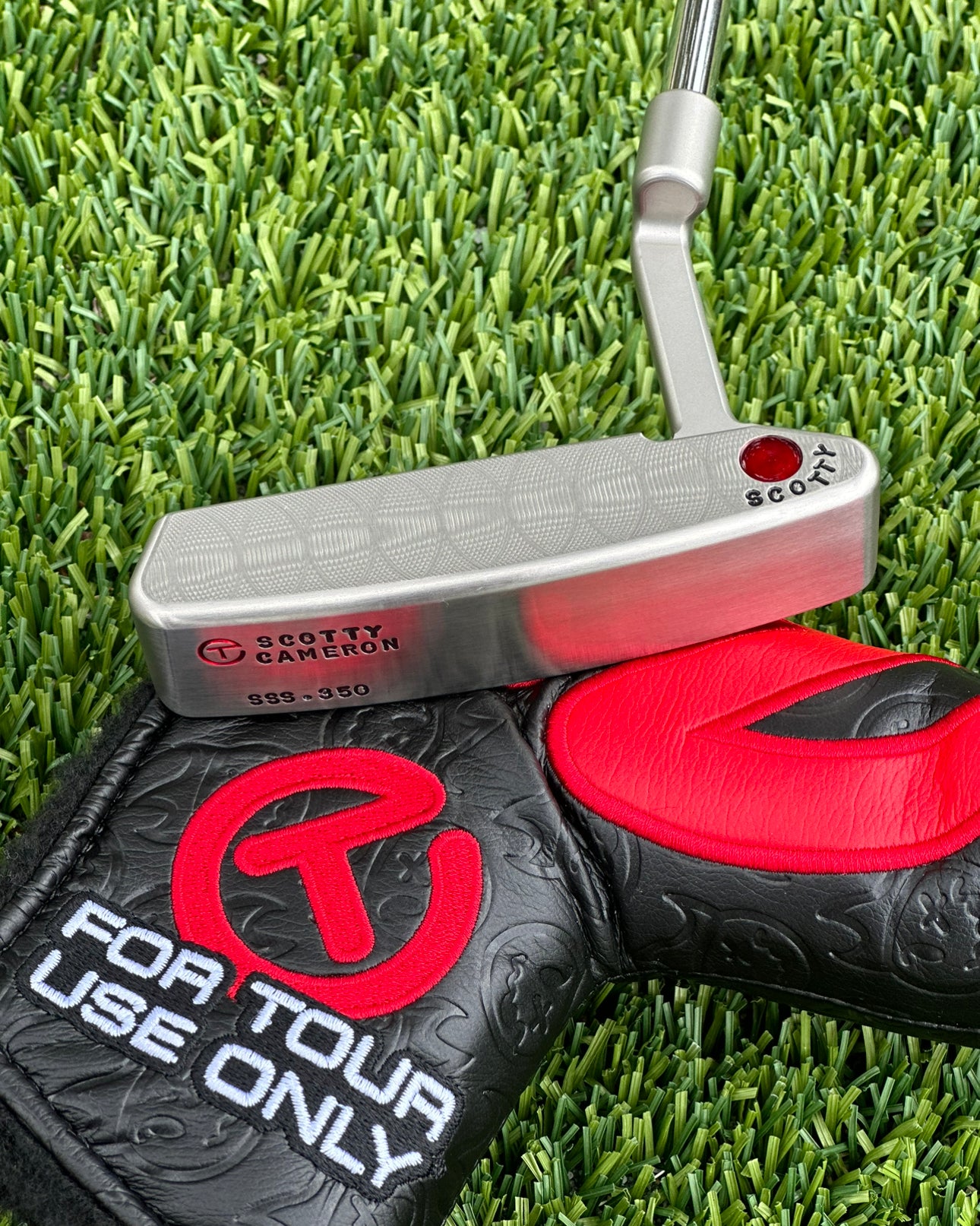 Scotty Cameron Tour Newport 2 Timeless SSS Cherry Bombs 350G Circle T