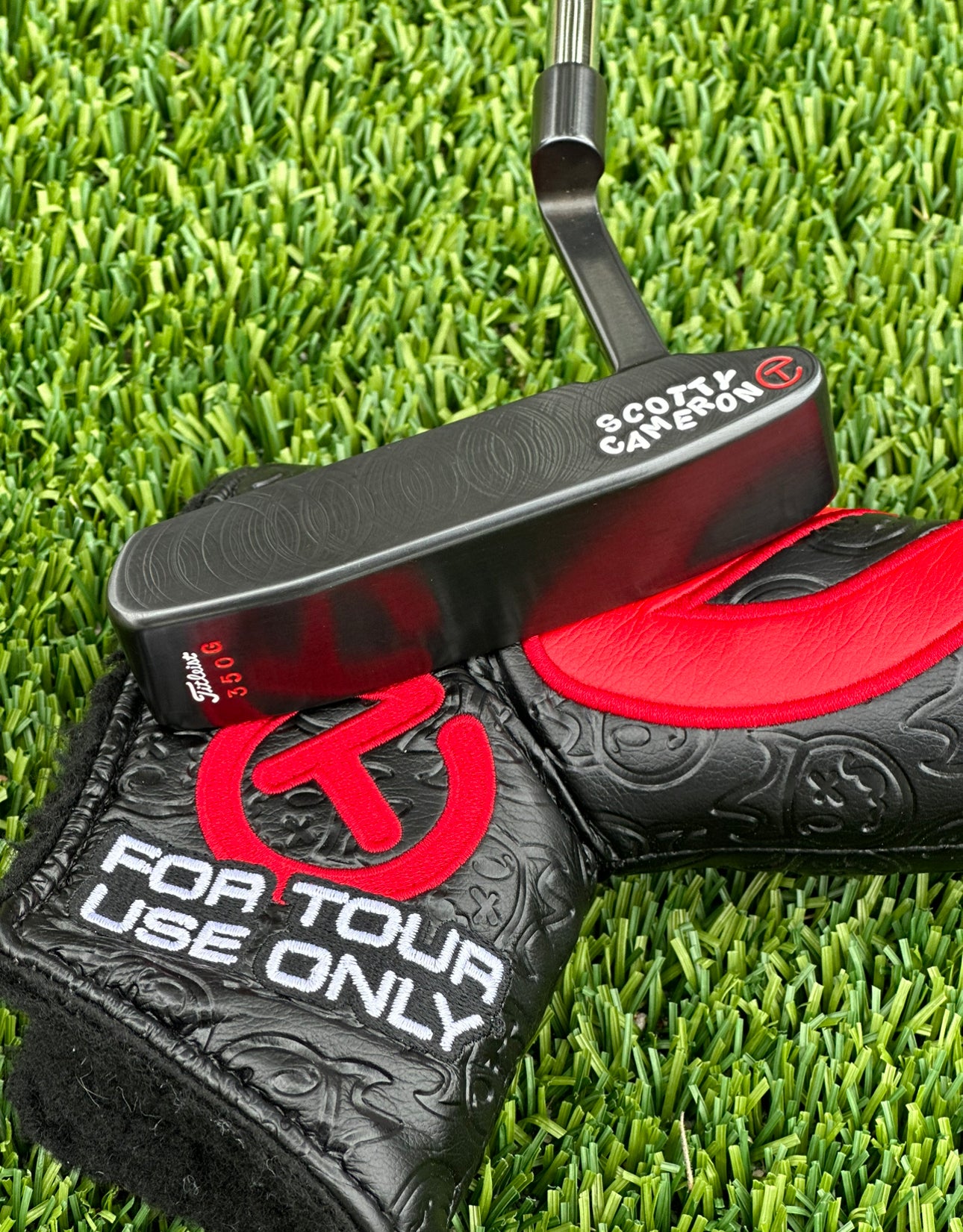 Scotty Cameron Carbon Tour Newport 2 Tri Sole 350G Circle T