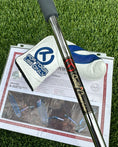 Load image into Gallery viewer, Scotty Cameron Tour Welded Neck 009M Chromatic Blue 350G Circle T
