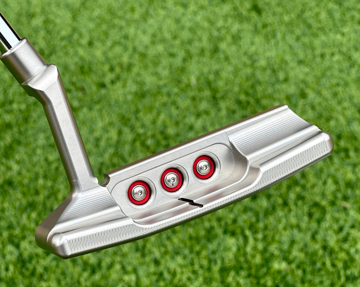 Scotty Cameron Newport 2 Button Back Timeless 360G Circle T