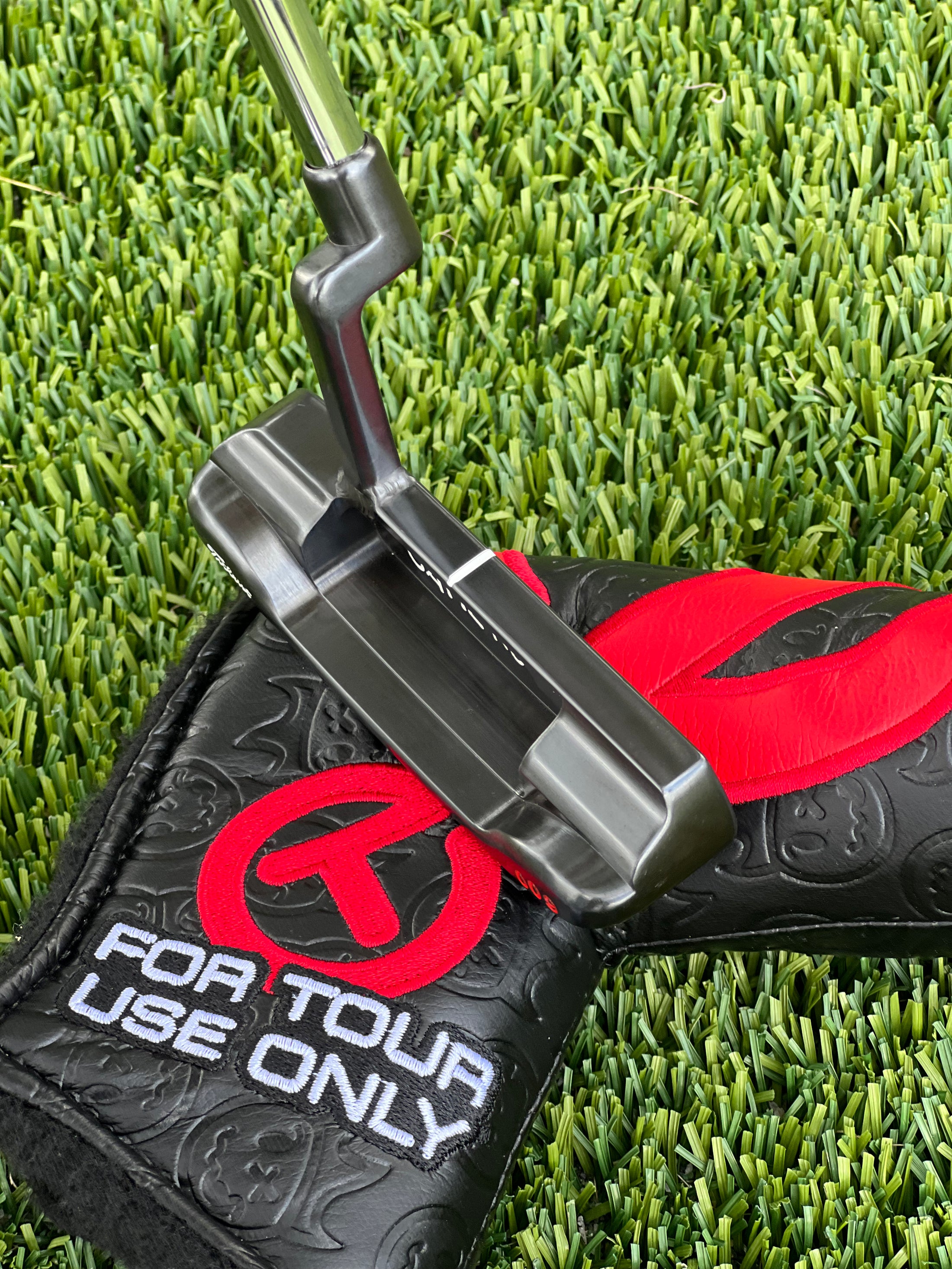 Scotty Cameron Circle T 009 Prototype Welded Neck Carbon 350G
