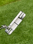 Load image into Gallery viewer, Scotty Cameron Circle T 009 Masterful SSS 350G
