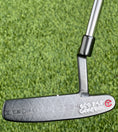 Load image into Gallery viewer, Scotty Cameron Circle T 009 Prototype Welded Neck Carbon 350G
