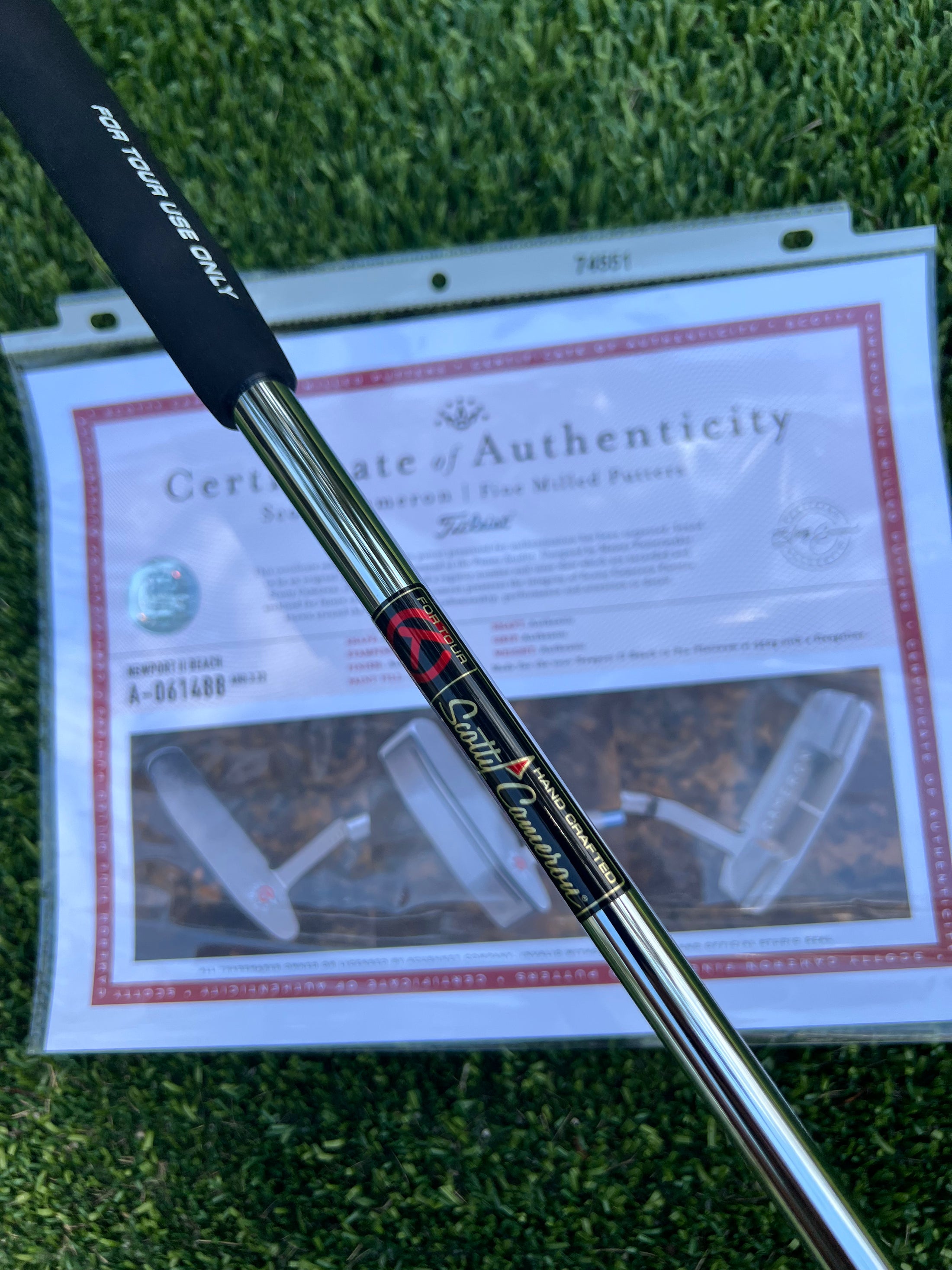 Scotty Cameron Circle T Tour Pro Platinum Beached Newport 2 350G